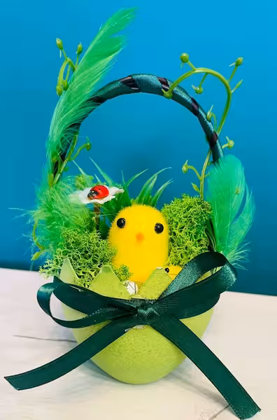 Зелена Великденска Магия: Декоративна Черупка от Керамика със Скандинавски Мъх